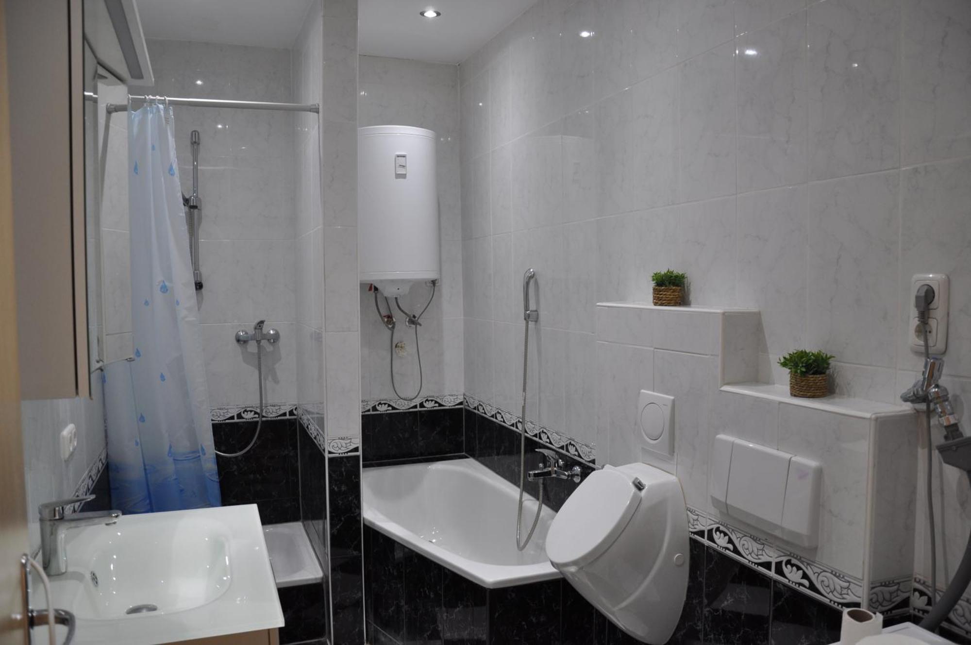 Ferienwohnung "Julka" Kostenloses W-Lan Giebelstadt Buitenkant foto